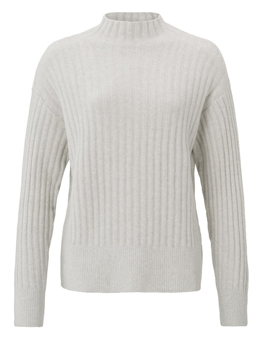 01-000122-409 - Ribgebreide pullover met turtlehals