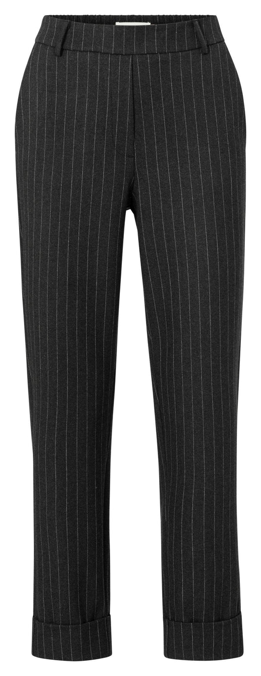 01-301146-409 - Pantalon met krijtstreep en omslag